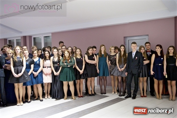 Zdjęcie w galerii na portalu naszraciborz.pl: Szalona studniówka II LO im. Adama Mickiewicza - fotoreportaż z całej imprezy wiadomości z regionu