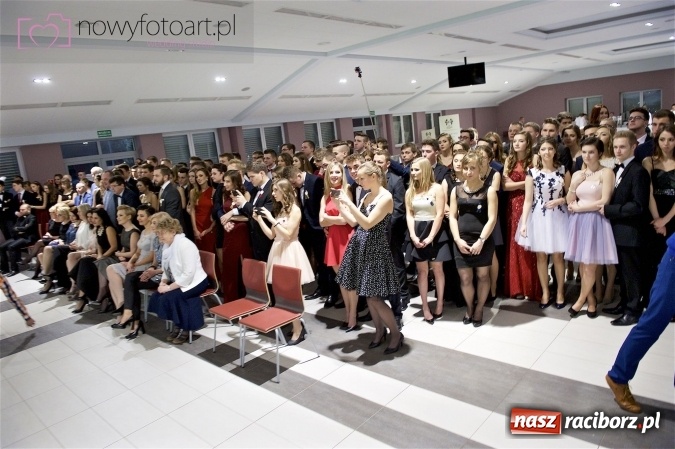 Zdjęcie w galerii na portalu naszraciborz.pl: Szalona studniówka II LO im. Adama Mickiewicza - fotoreportaż z całej imprezy wiadomości z regionu