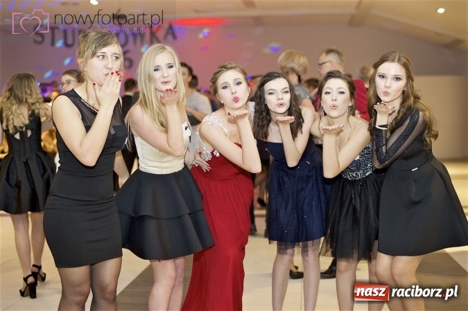 Zdjęcie w galerii na portalu naszraciborz.pl: Szalona studniówka II LO im. Adama Mickiewicza - fotoreportaż z całej imprezy wiadomości z regionu