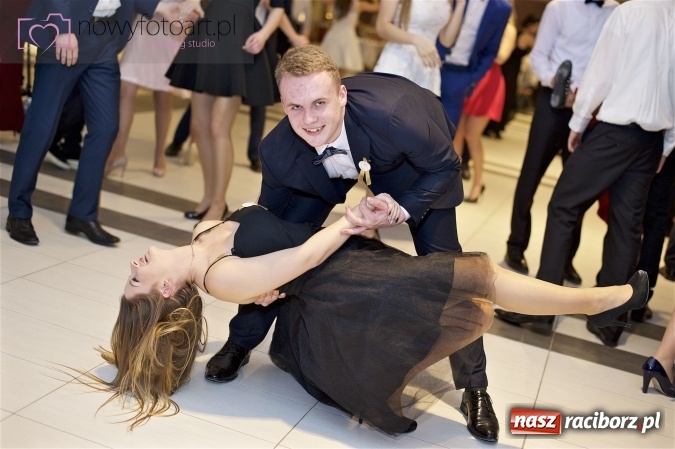 Zdjęcie w galerii na portalu naszraciborz.pl: Szalona studniówka II LO im. Adama Mickiewicza - fotoreportaż z całej imprezy wiadomości z regionu