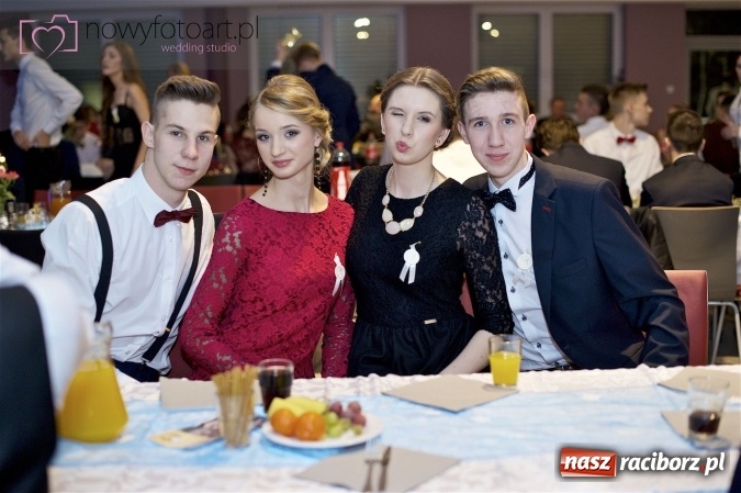 Zdjęcie w galerii na portalu naszraciborz.pl: Szalona studniówka II LO im. Adama Mickiewicza - fotoreportaż z całej imprezy wiadomości z regionu