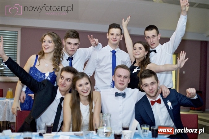 Zdjęcie w galerii na portalu naszraciborz.pl: Szalona studniówka II LO im. Adama Mickiewicza - fotoreportaż z całej imprezy wiadomości z regionu