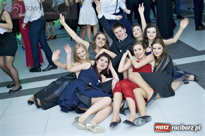 Zdjęcie w galerii na portalu naszraciborz.pl: Szalona studniówka II LO im. Adama Mickiewicza - fotoreportaż z całej imprezy wiadomości z regionu