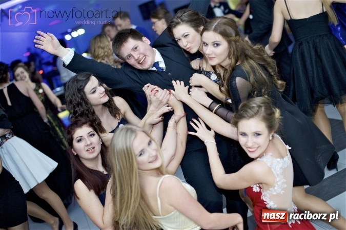 Zdjęcie w galerii na portalu naszraciborz.pl: Szalona studniówka II LO im. Adama Mickiewicza - fotoreportaż z całej imprezy wiadomości z regionu