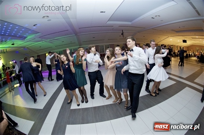 Zdjęcie w galerii na portalu naszraciborz.pl: Szalona studniówka II LO im. Adama Mickiewicza - fotoreportaż z całej imprezy wiadomości z regionu