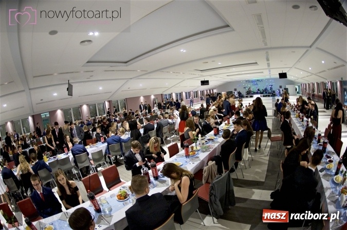 Zdjęcie w galerii na portalu naszraciborz.pl: Szalona studniówka II LO im. Adama Mickiewicza - fotoreportaż z całej imprezy wiadomości z regionu