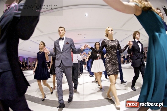 Zdjęcie w galerii na portalu naszraciborz.pl: Szalona studniówka II LO im. Adama Mickiewicza - fotoreportaż z całej imprezy wiadomości z regionu