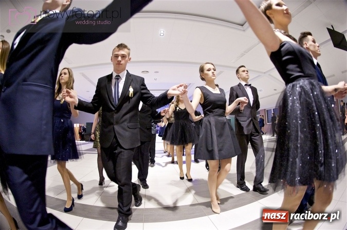 Zdjęcie w galerii na portalu naszraciborz.pl: Szalona studniówka II LO im. Adama Mickiewicza - fotoreportaż z całej imprezy wiadomości z regionu