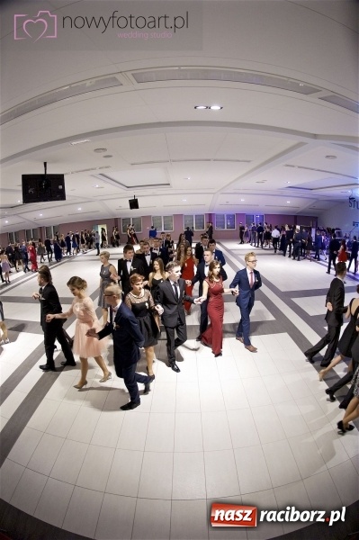 Zdjęcie w galerii na portalu naszraciborz.pl: Szalona studniówka II LO im. Adama Mickiewicza - fotoreportaż z całej imprezy wiadomości z regionu