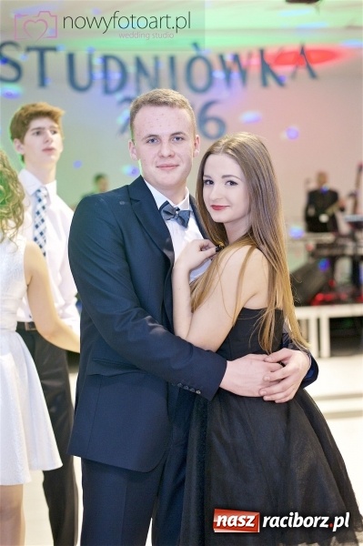 Zdjęcie w galerii na portalu naszraciborz.pl: Szalona studniówka II LO im. Adama Mickiewicza - fotoreportaż z całej imprezy wiadomości z regionu