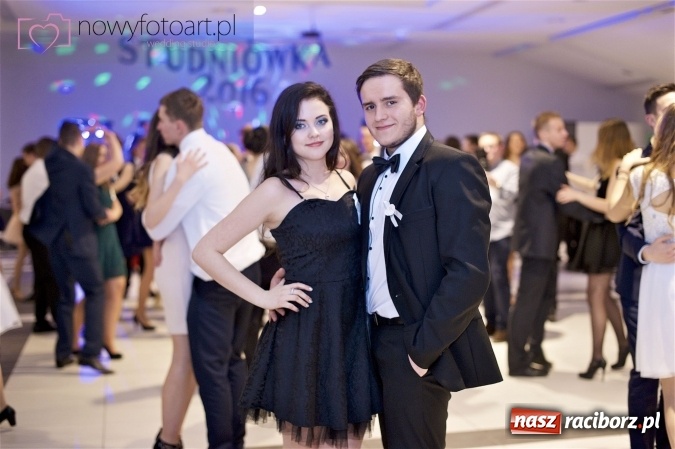 Zdjęcie w galerii na portalu naszraciborz.pl: Szalona studniówka II LO im. Adama Mickiewicza - fotoreportaż z całej imprezy wiadomości z regionu