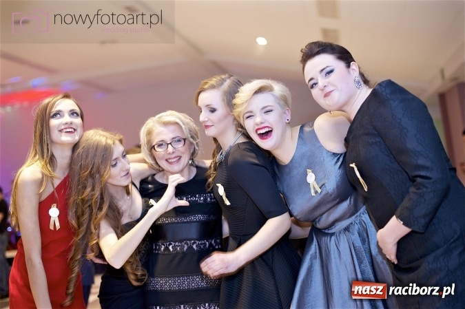 Zdjęcie w galerii na portalu naszraciborz.pl: Szalona studniówka II LO im. Adama Mickiewicza - fotoreportaż z całej imprezy wiadomości z regionu