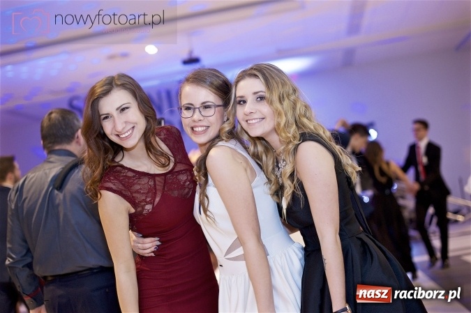 Zdjęcie w galerii na portalu naszraciborz.pl: Szalona studniówka II LO im. Adama Mickiewicza - fotoreportaż z całej imprezy wiadomości z regionu