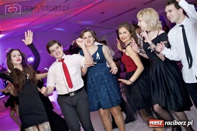 Zdjęcie w galerii na portalu naszraciborz.pl: Szalona studniówka II LO im. Adama Mickiewicza - fotoreportaż z całej imprezy wiadomości z regionu