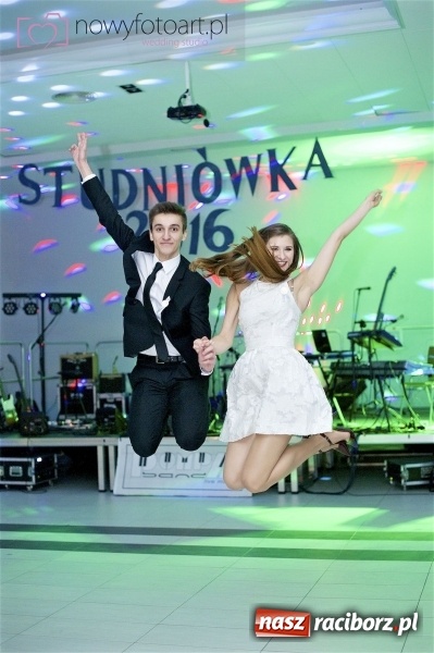 Zdjęcie w galerii na portalu naszraciborz.pl: Szalona studniówka II LO im. Adama Mickiewicza - fotoreportaż z całej imprezy wiadomości z regionu