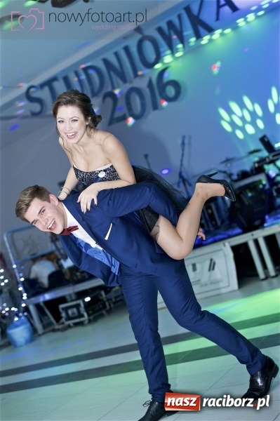 Zdjęcie w galerii na portalu naszraciborz.pl: Szalona studniówka II LO im. Adama Mickiewicza - fotoreportaż z całej imprezy wiadomości z regionu