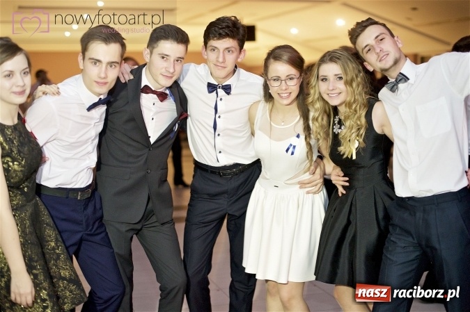 Zdjęcie w galerii na portalu naszraciborz.pl: Szalona studniówka II LO im. Adama Mickiewicza - fotoreportaż z całej imprezy wiadomości z regionu