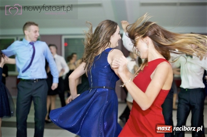 Zdjęcie w galerii na portalu naszraciborz.pl: Szalona studniówka II LO im. Adama Mickiewicza - fotoreportaż z całej imprezy wiadomości z regionu