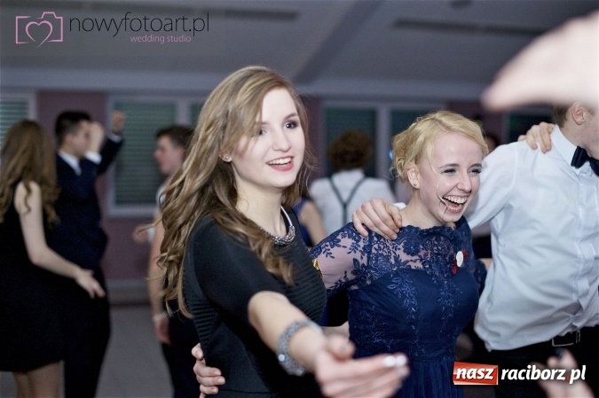 Zdjęcie w galerii na portalu naszraciborz.pl: Szalona studniówka II LO im. Adama Mickiewicza - fotoreportaż z całej imprezy wiadomości z regionu