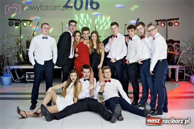 Zdjęcie w galerii na portalu naszraciborz.pl: Szalona studniówka II LO im. Adama Mickiewicza - fotoreportaż z całej imprezy wiadomości z regionu