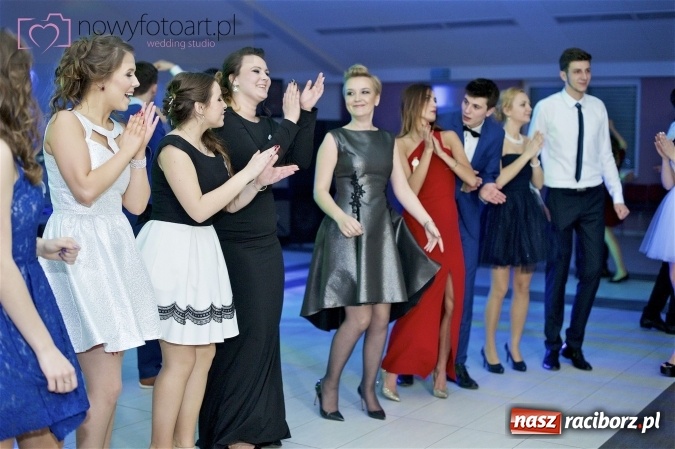 Zdjęcie w galerii na portalu naszraciborz.pl: Szalona studniówka II LO im. Adama Mickiewicza - fotoreportaż z całej imprezy wiadomości z regionu