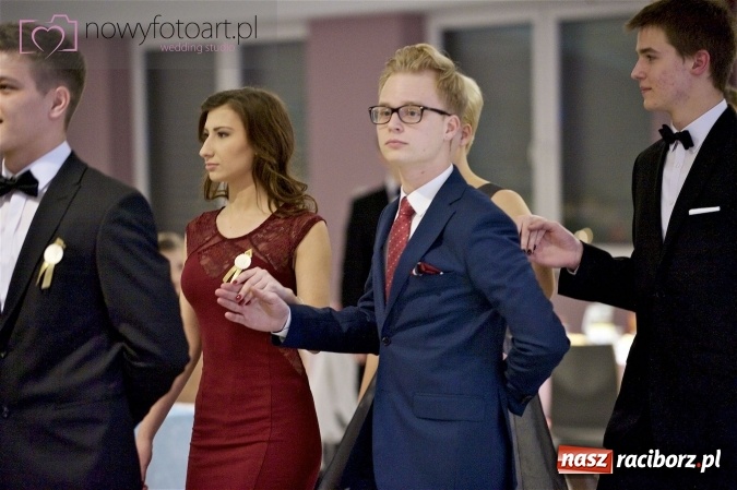 Zdjęcie w galerii na portalu naszraciborz.pl: Szalona studniówka II LO im. Adama Mickiewicza - fotoreportaż z całej imprezy wiadomości z regionu