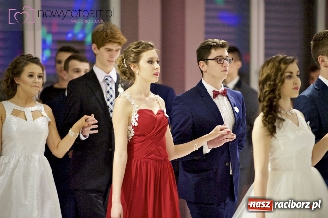 Zdjęcie w galerii na portalu naszraciborz.pl: Szalona studniówka II LO im. Adama Mickiewicza - fotoreportaż z całej imprezy wiadomości z regionu