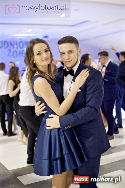 Zdjęcie w galerii na portalu naszraciborz.pl: Szalona studniówka II LO im. Adama Mickiewicza - fotoreportaż z całej imprezy wiadomości z regionu