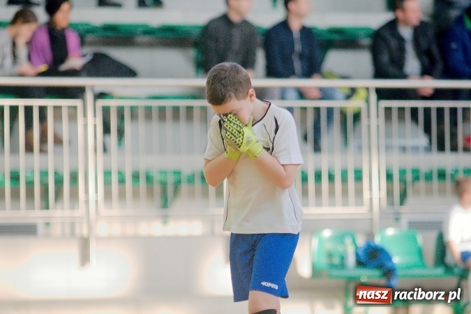 Zdjęcie w galerii na portalu naszraciborz.pl: Niedzielne emocje w halowych zmaganiach żaków wiadomości z regionu