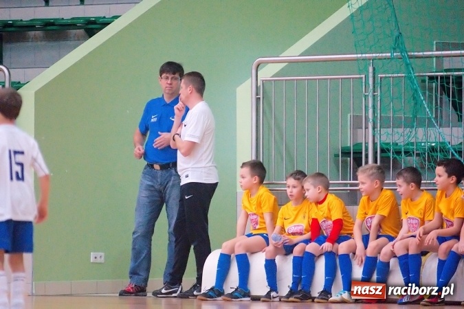 Zdjęcie w galerii na portalu naszraciborz.pl: Niedzielne emocje w halowych zmaganiach żaków wiadomości z regionu