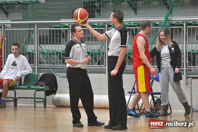 Zdjęcie w galerii na portalu naszraciborz.pl: BBL: Slamsy rozgromiły New York Harlem, Dywyta lepsza od Białych Mew wiadomości z regionu