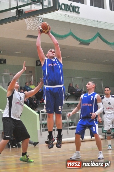 Zdjęcie w galerii na portalu naszraciborz.pl: BBL: Slamsy rozgromiły New York Harlem, Dywyta lepsza od Białych Mew wiadomości z regionu