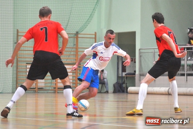 Zdjęcie w galerii na portalu naszraciborz.pl: HLPN: Marek & Dariusz nowym liderem pierwszej ligi wiadomości z regionu