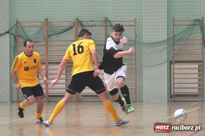 Zdjęcie w galerii na portalu naszraciborz.pl: HLPN: Marek & Dariusz nowym liderem pierwszej ligi wiadomości z regionu