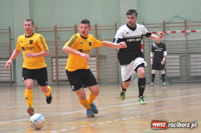 Zdjęcie w galerii na portalu naszraciborz.pl: HLPN: Marek & Dariusz nowym liderem pierwszej ligi wiadomości z regionu