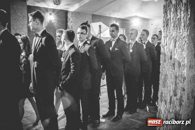 Zdjęcie w galerii na portalu naszraciborz.pl: Tak się bawi Ekonomik. To była niezapomniana studniówka wiadomości z regionu