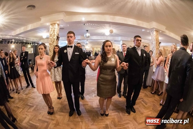 Zdjęcie w galerii na portalu naszraciborz.pl: Tak się bawi Ekonomik. To była niezapomniana studniówka wiadomości z regionu