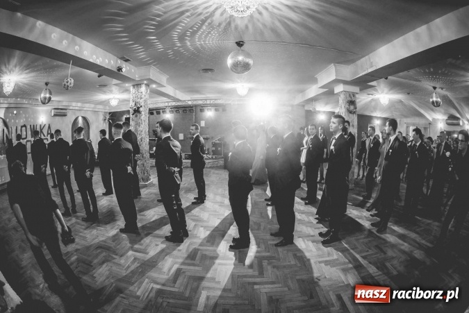 Zdjęcie w galerii na portalu naszraciborz.pl: Tak się bawi Ekonomik. To była niezapomniana studniówka wiadomości z regionu