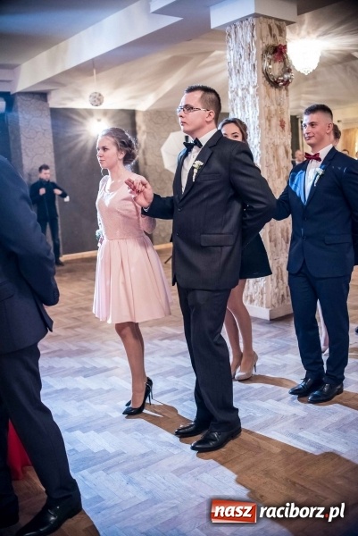 Zdjęcie w galerii na portalu naszraciborz.pl: Tak się bawi Ekonomik. To była niezapomniana studniówka wiadomości z regionu