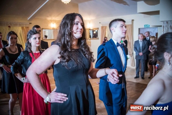 Zdjęcie w galerii na portalu naszraciborz.pl: Tak się bawi Ekonomik. To była niezapomniana studniówka wiadomości z regionu