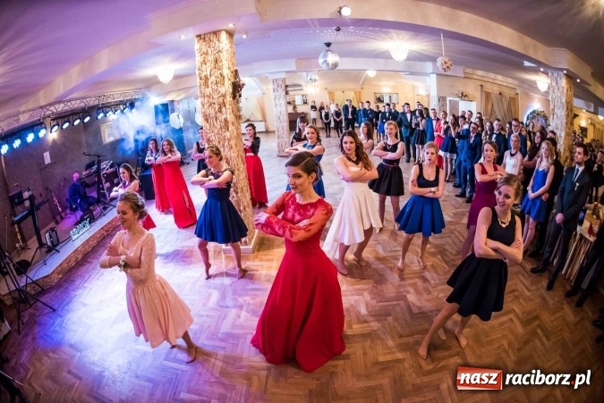 Zdjęcie w galerii na portalu naszraciborz.pl: Tak się bawi Ekonomik. To była niezapomniana studniówka wiadomości z regionu