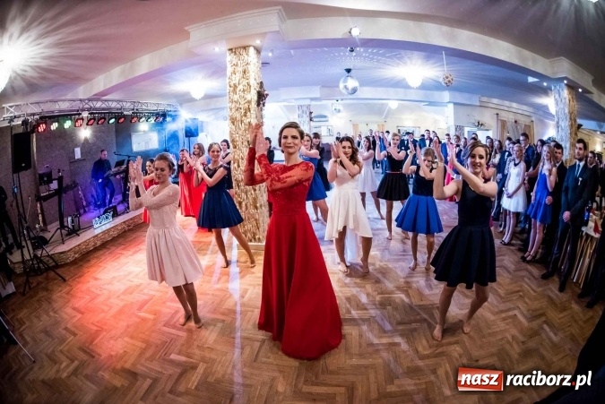 Zdjęcie w galerii na portalu naszraciborz.pl: Tak się bawi Ekonomik. To była niezapomniana studniówka wiadomości z regionu