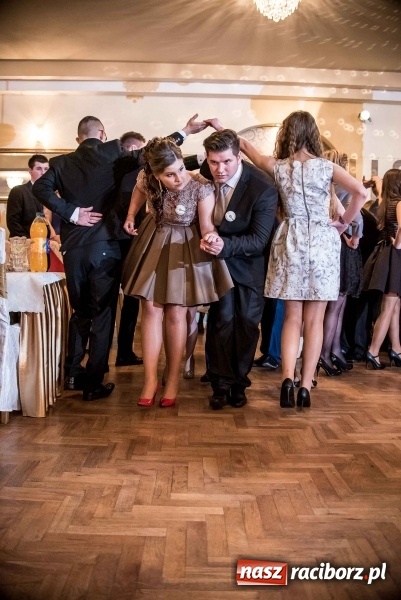 Zdjęcie w galerii na portalu naszraciborz.pl: Tak się bawi Ekonomik. To była niezapomniana studniówka wiadomości z regionu