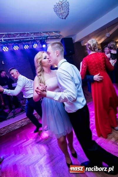 Zdjęcie w galerii na portalu naszraciborz.pl: Tak się bawi Ekonomik. To była niezapomniana studniówka wiadomości z regionu