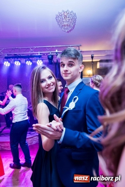 Zdjęcie w galerii na portalu naszraciborz.pl: Tak się bawi Ekonomik. To była niezapomniana studniówka wiadomości z regionu