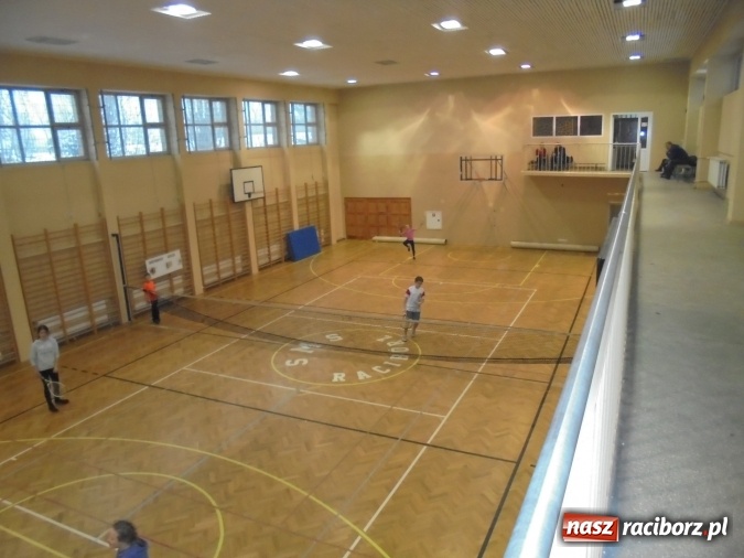 Zdjęcie w galerii na portalu naszraciborz.pl: Tenisowe rozgrywki ZSOMS w Raciborzu wiadomości z regionu