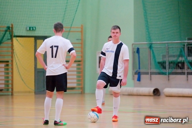 Zdjęcie w galerii na portalu naszraciborz.pl: II liga: Starcia outsiderów w HLPN. Kolejny remis Pata Cabra Team. Nieudana pogoń Covebo wiadomości z regionu