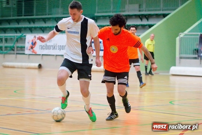 Zdjęcie w galerii na portalu naszraciborz.pl: II liga: Starcia outsiderów w HLPN. Kolejny remis Pata Cabra Team. Nieudana pogoń Covebo wiadomości z regionu