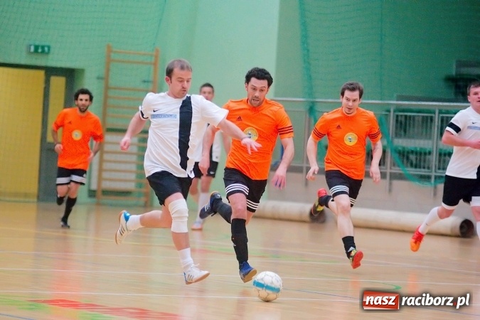 Zdjęcie w galerii na portalu naszraciborz.pl: II liga: Starcia outsiderów w HLPN. Kolejny remis Pata Cabra Team. Nieudana pogoń Covebo wiadomości z regionu