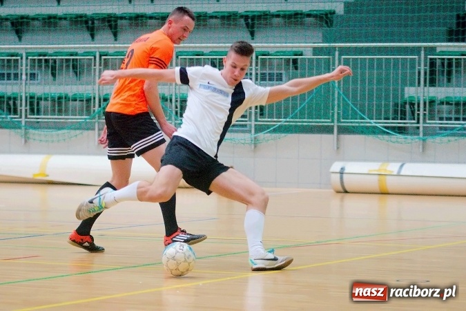 Zdjęcie w galerii na portalu naszraciborz.pl: II liga: Starcia outsiderów w HLPN. Kolejny remis Pata Cabra Team. Nieudana pogoń Covebo wiadomości z regionu